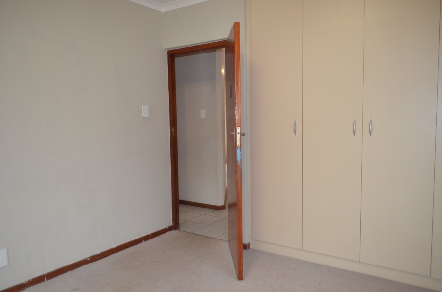 3 Bedroom Property for Sale in Denneoord Western Cape